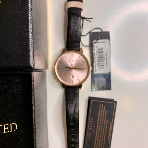 Super cute Ted Baker Rose Gold/Black Watch - Picture 4 of 4